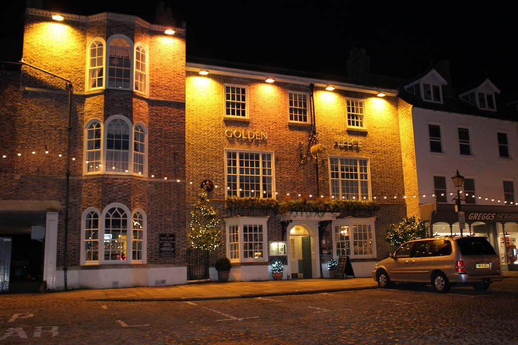 The Golden Fleece Hotel, Thirsk, North Yorkshire Екстер'єр фото