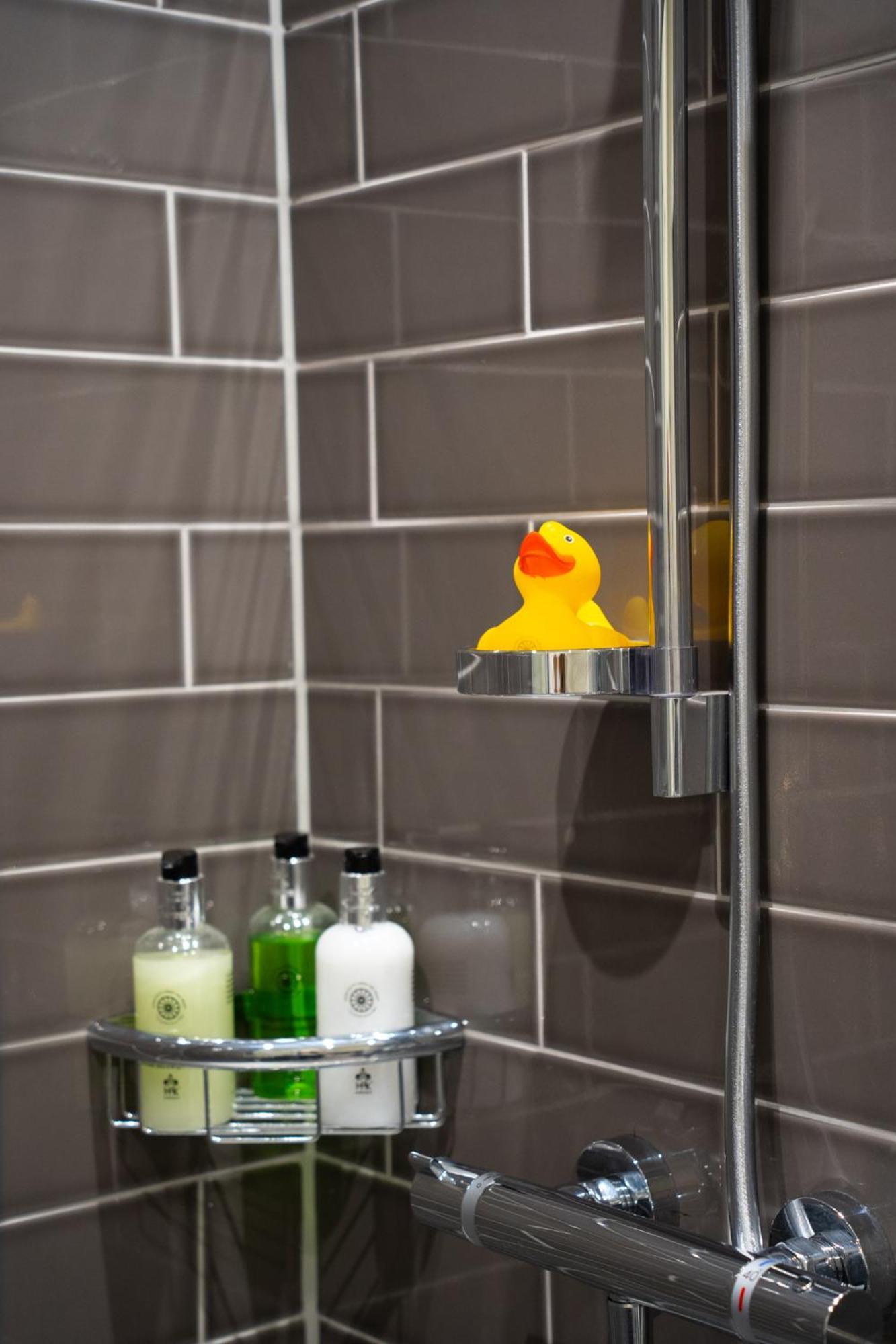 The Golden Fleece Hotel, Thirsk, North Yorkshire Екстер'єр фото