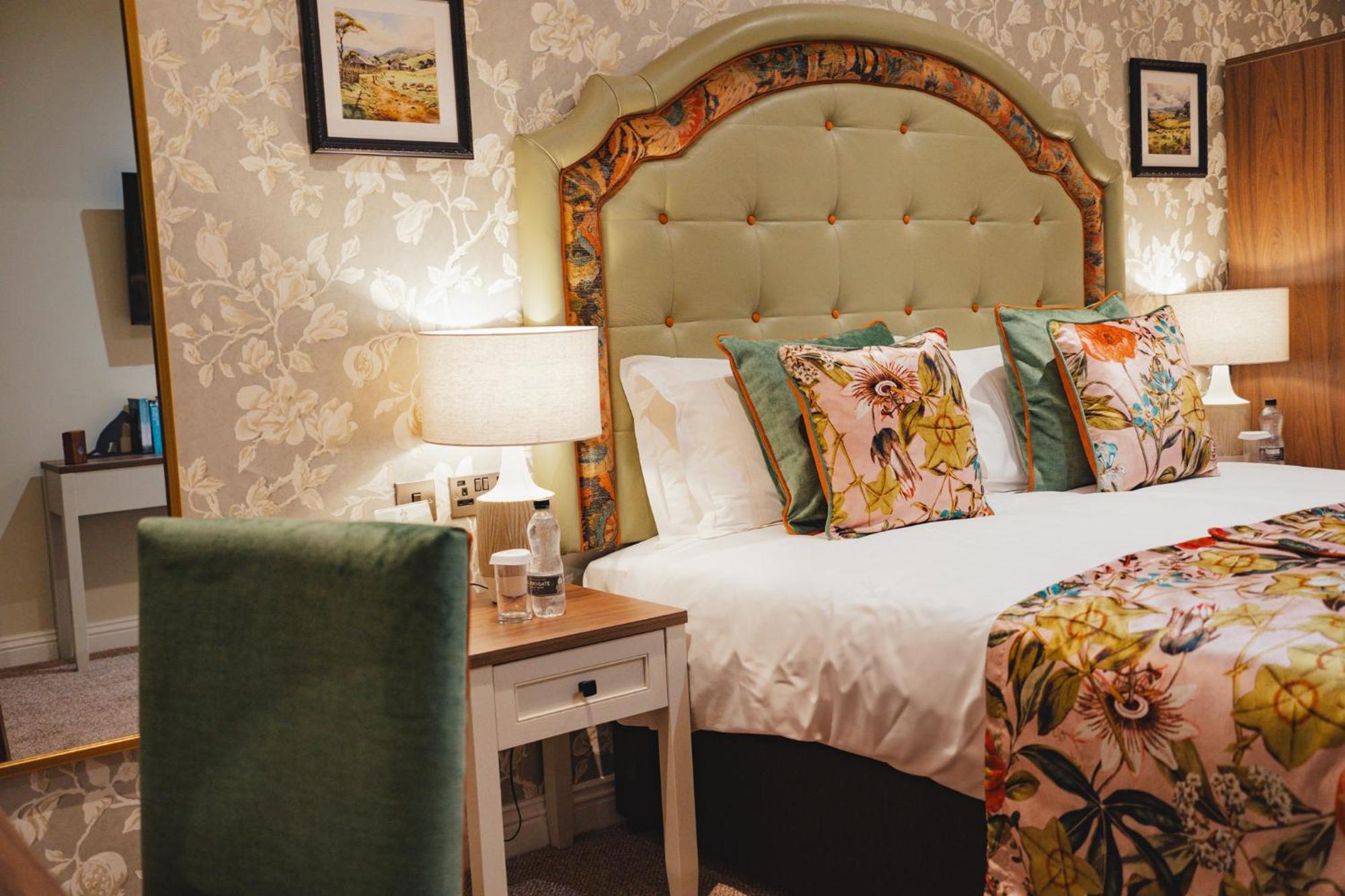 The Golden Fleece Hotel, Thirsk, North Yorkshire Екстер'єр фото