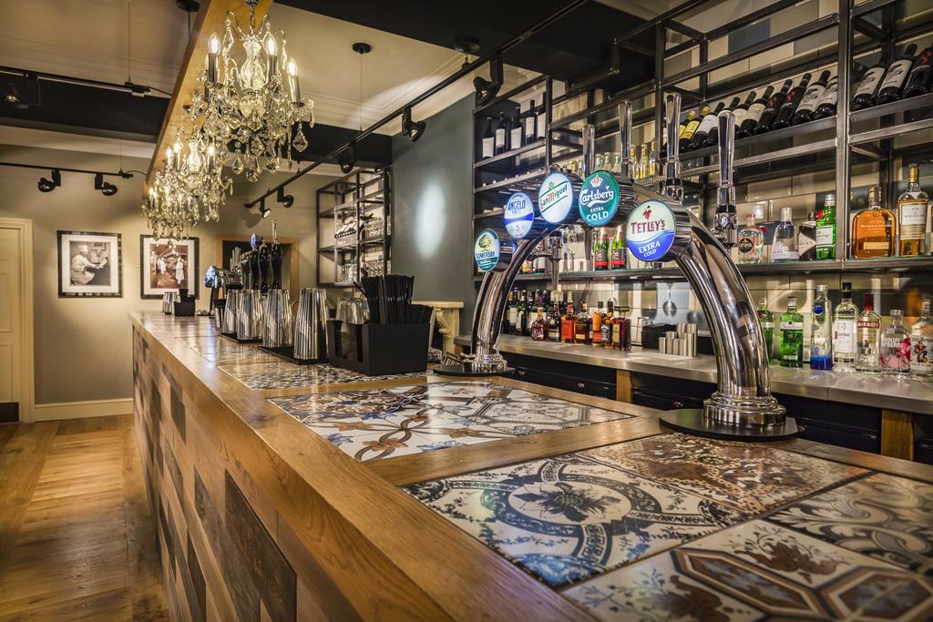 The Golden Fleece Hotel, Thirsk, North Yorkshire Екстер'єр фото
