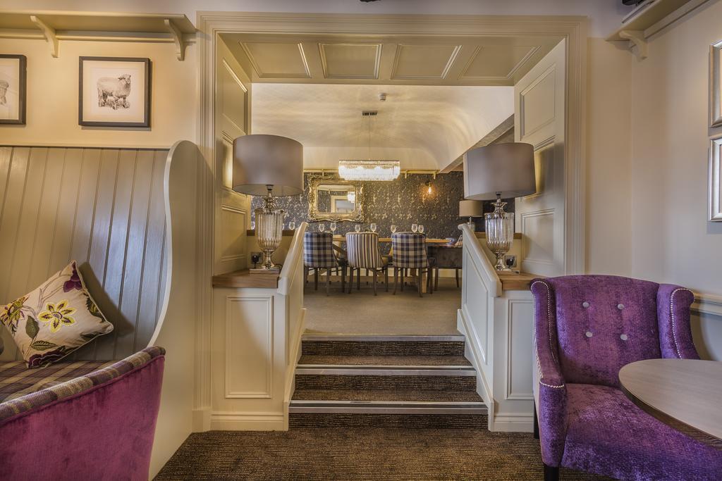The Golden Fleece Hotel, Thirsk, North Yorkshire Екстер'єр фото