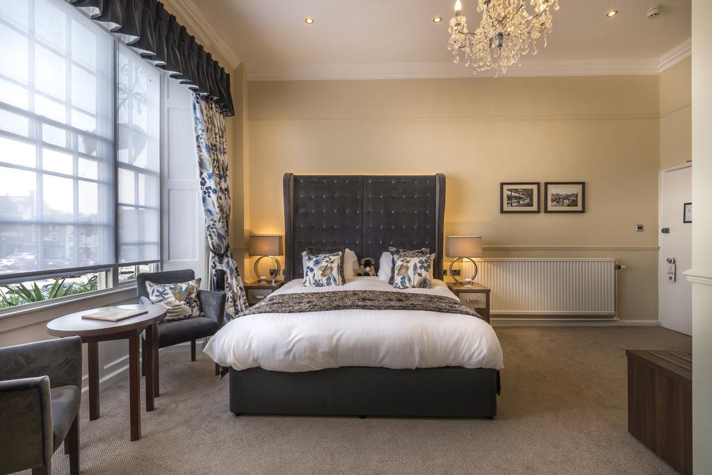 The Golden Fleece Hotel, Thirsk, North Yorkshire Екстер'єр фото