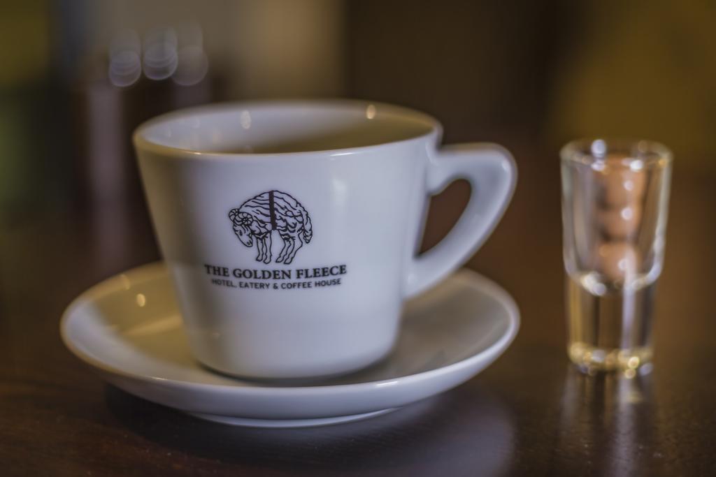 The Golden Fleece Hotel, Thirsk, North Yorkshire Екстер'єр фото
