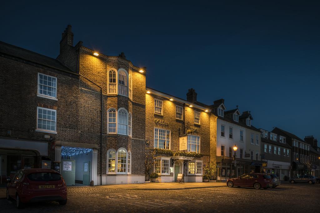 The Golden Fleece Hotel, Thirsk, North Yorkshire Екстер'єр фото