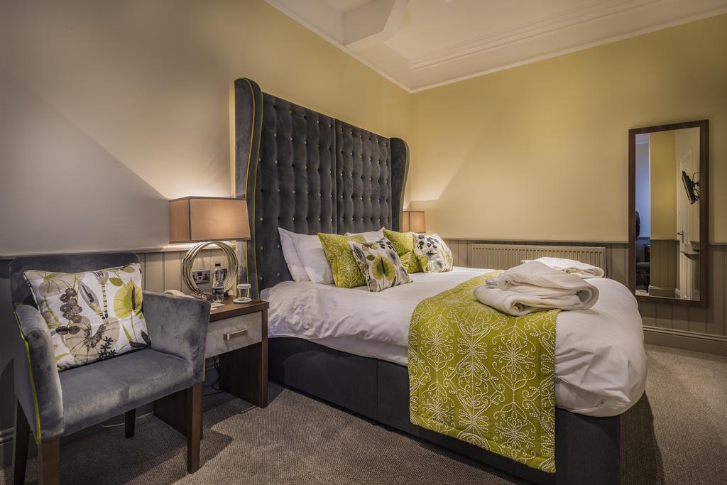 The Golden Fleece Hotel, Thirsk, North Yorkshire Екстер'єр фото